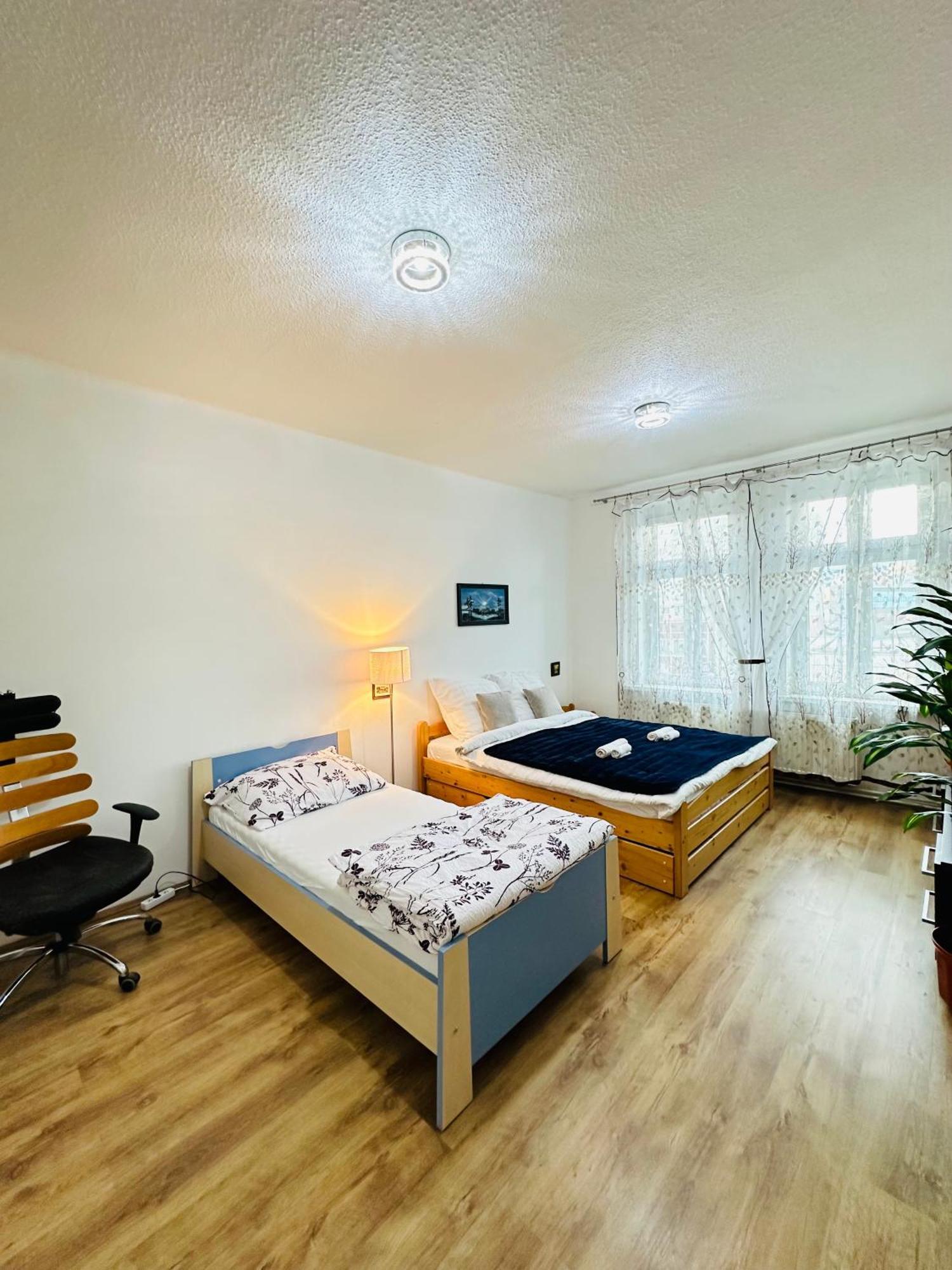Kael Aparment 03 Apartment Teplice Bagian luar foto